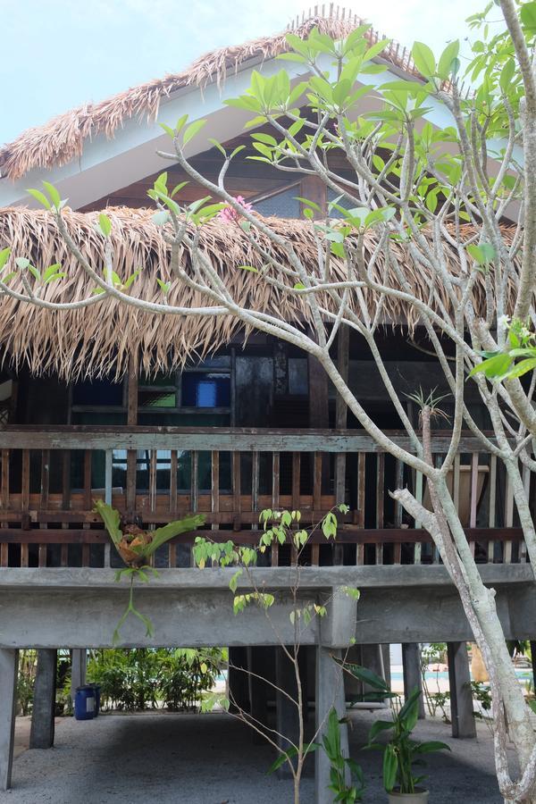 Panji Panji Tropical Wooden Home Pantai Cenang  Exterior foto